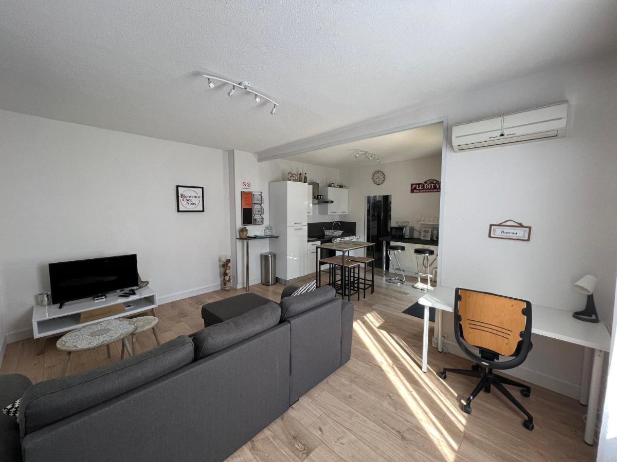 Spacieux Marx Dormoy Avec Parking Gratuit C Clermont-Ferrand Buitenkant foto